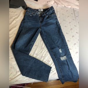 Levi’s stretchy straight leg